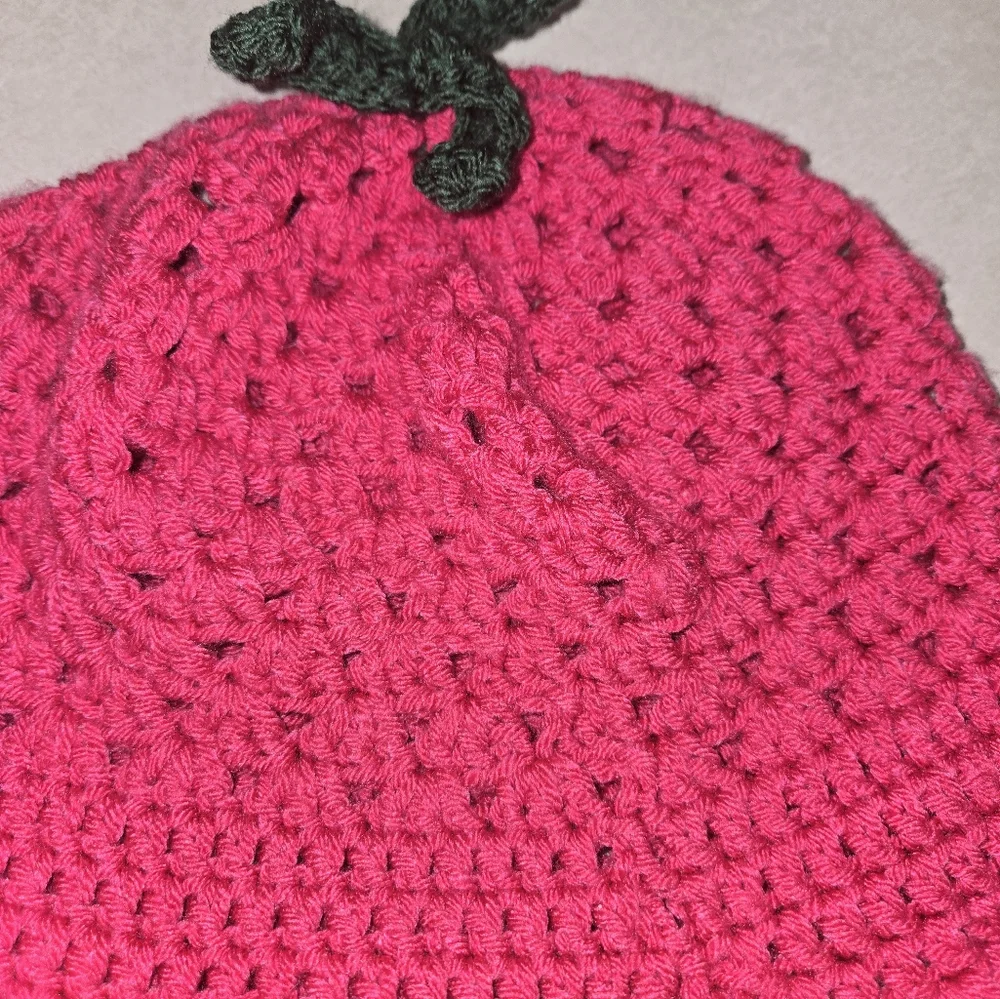 Girl's Raspberry Crochet Bucket Hat - Picture 4 of 15